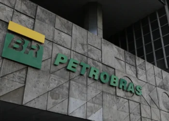 Petrobras anuncia redução no preço do diesel rodoviário a partir desta segunda-feira (1º)